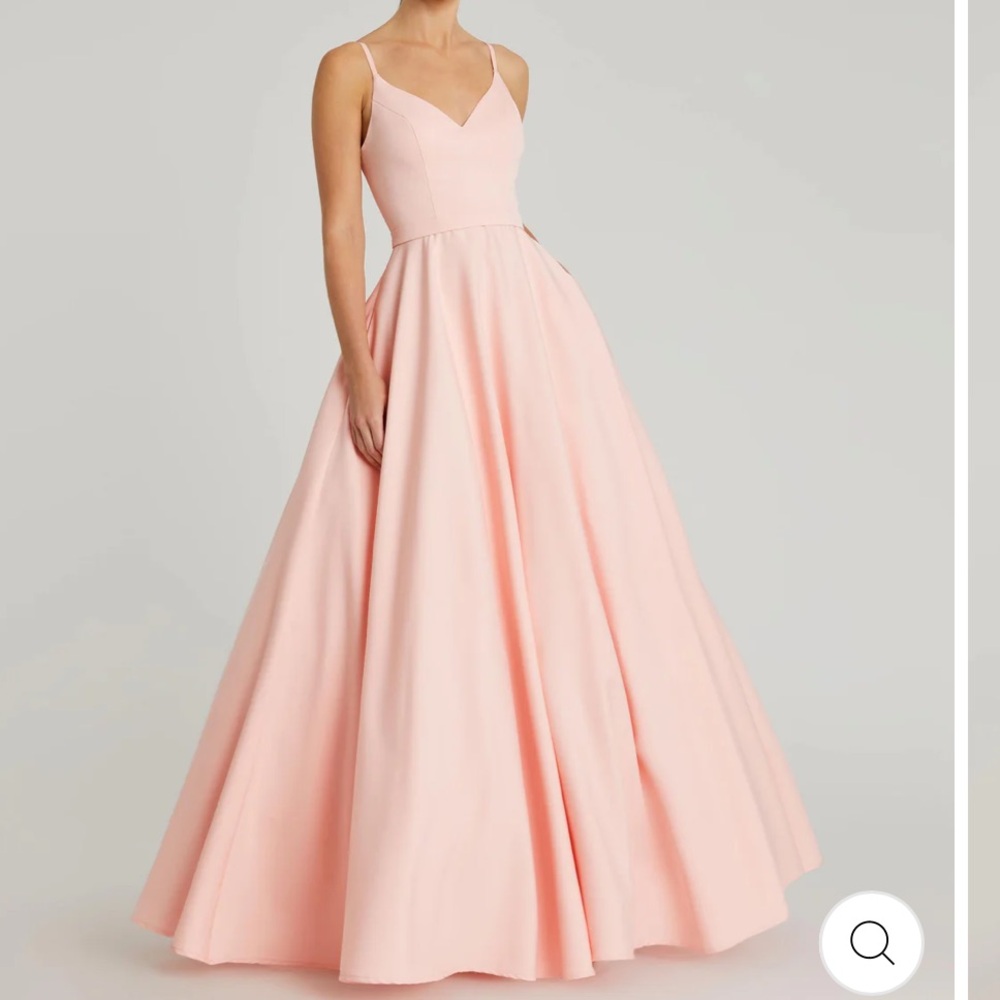 Mac Duggal crepe classic gown, pastel pink,sz 4,new